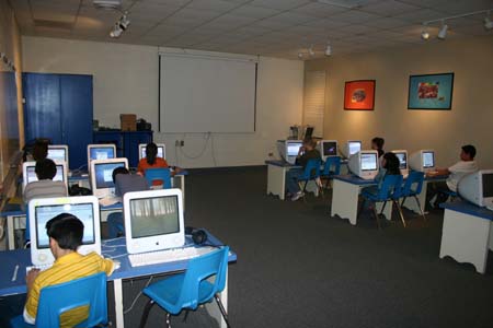 4-7 eMac Lab