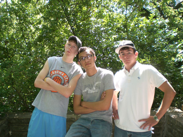 3 Stoogies at the Botanical Gardens