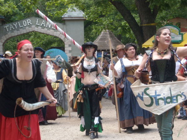 Parade 1