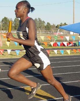 girls handoff.jpg
